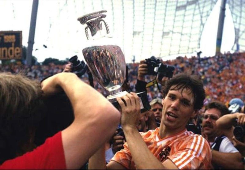 Hà Lan vô địch Euro 1988